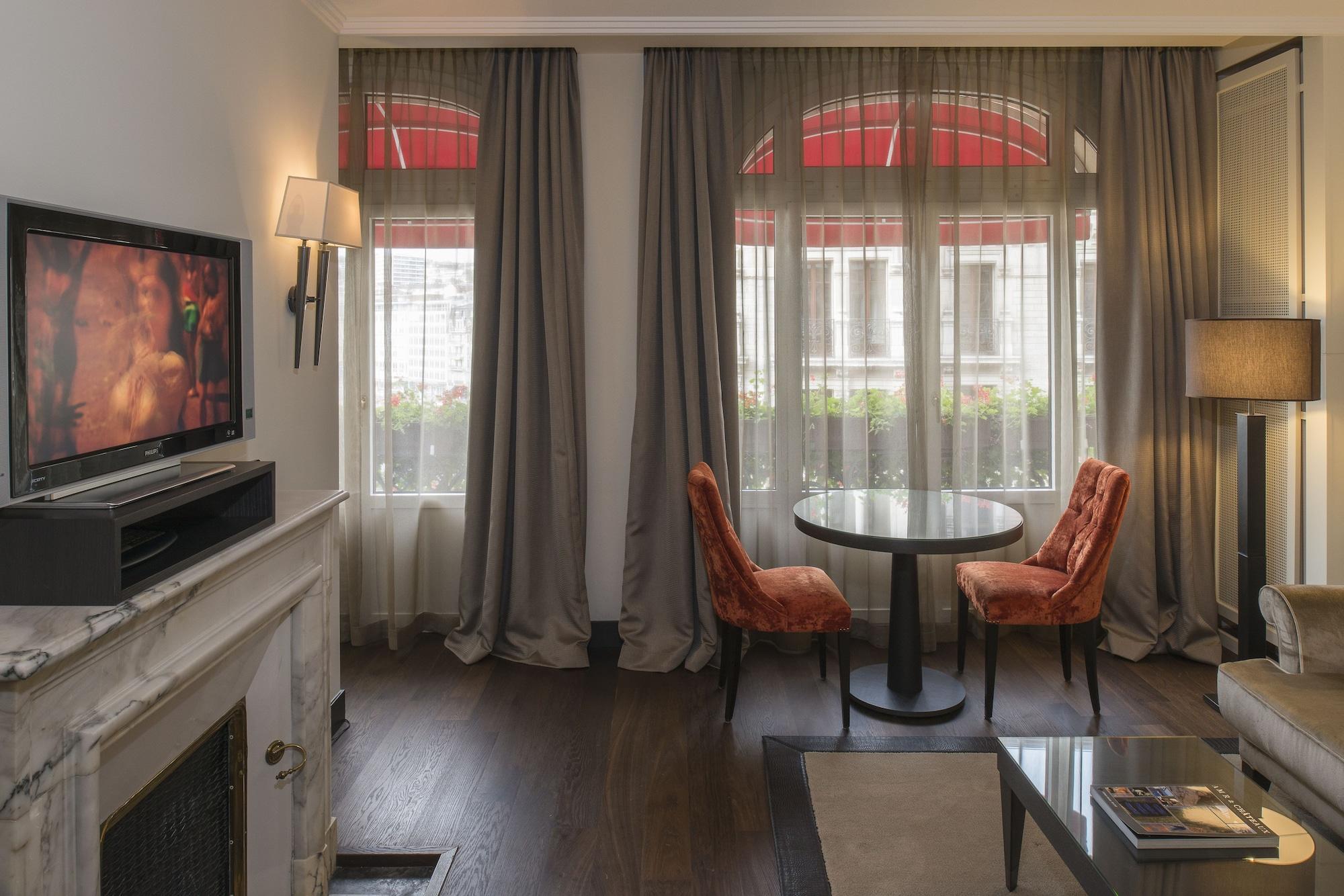 Lausanne Palace Екстер'єр фото A suite at the hotel