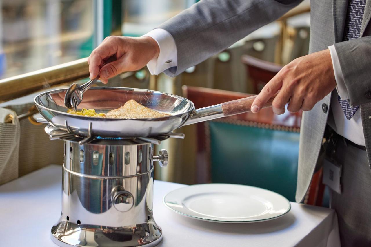 Lausanne Palace Екстер'єр фото A chafing dish