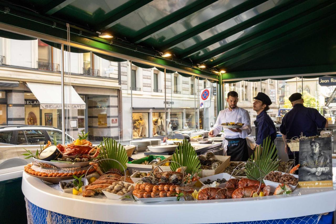 Lausanne Palace Екстер'єр фото Seafood display at the restaurant