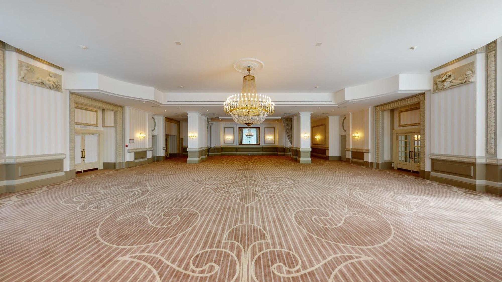 Lausanne Palace Екстер'єр фото The ballroom