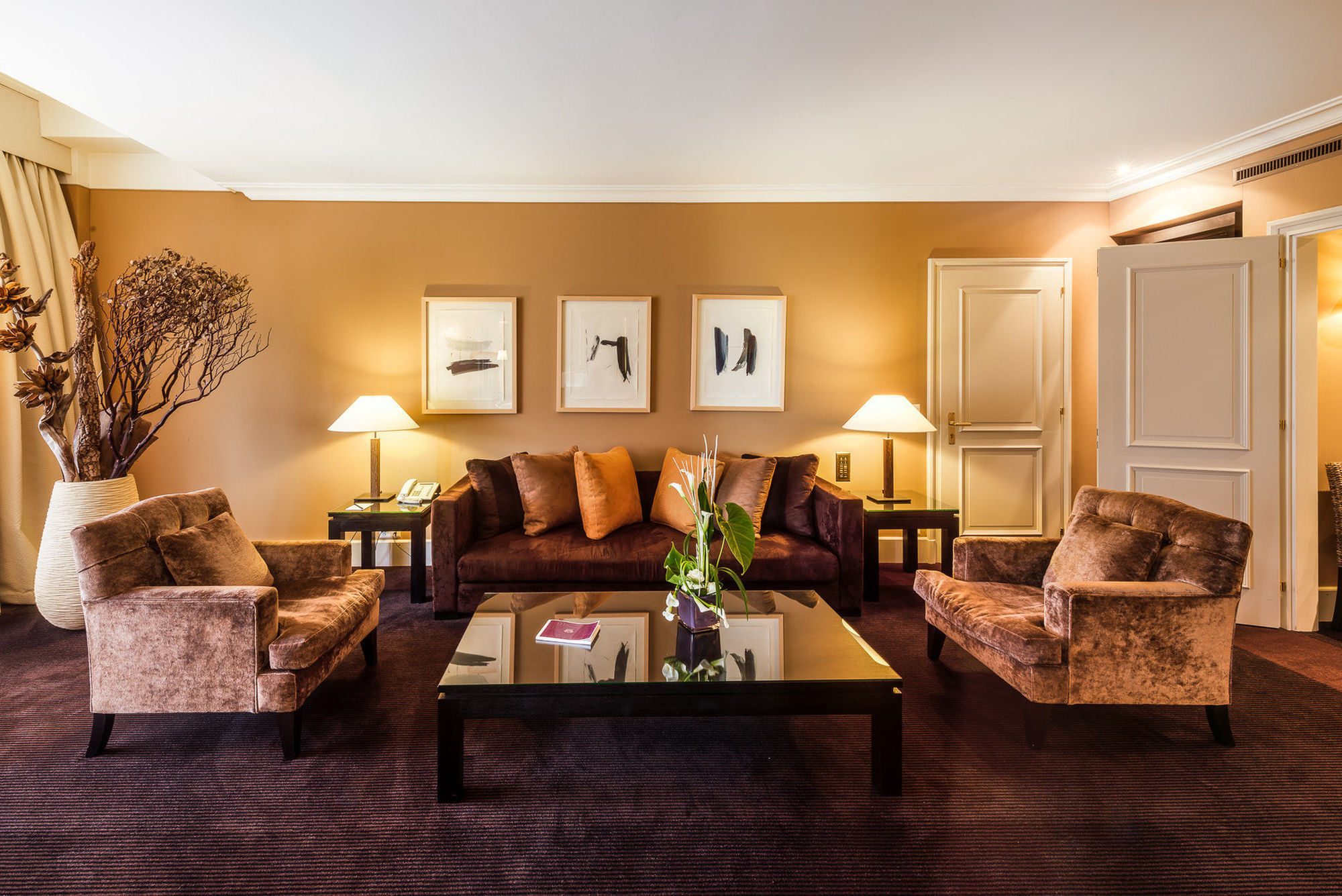 Lausanne Palace Екстер'єр фото A living room
